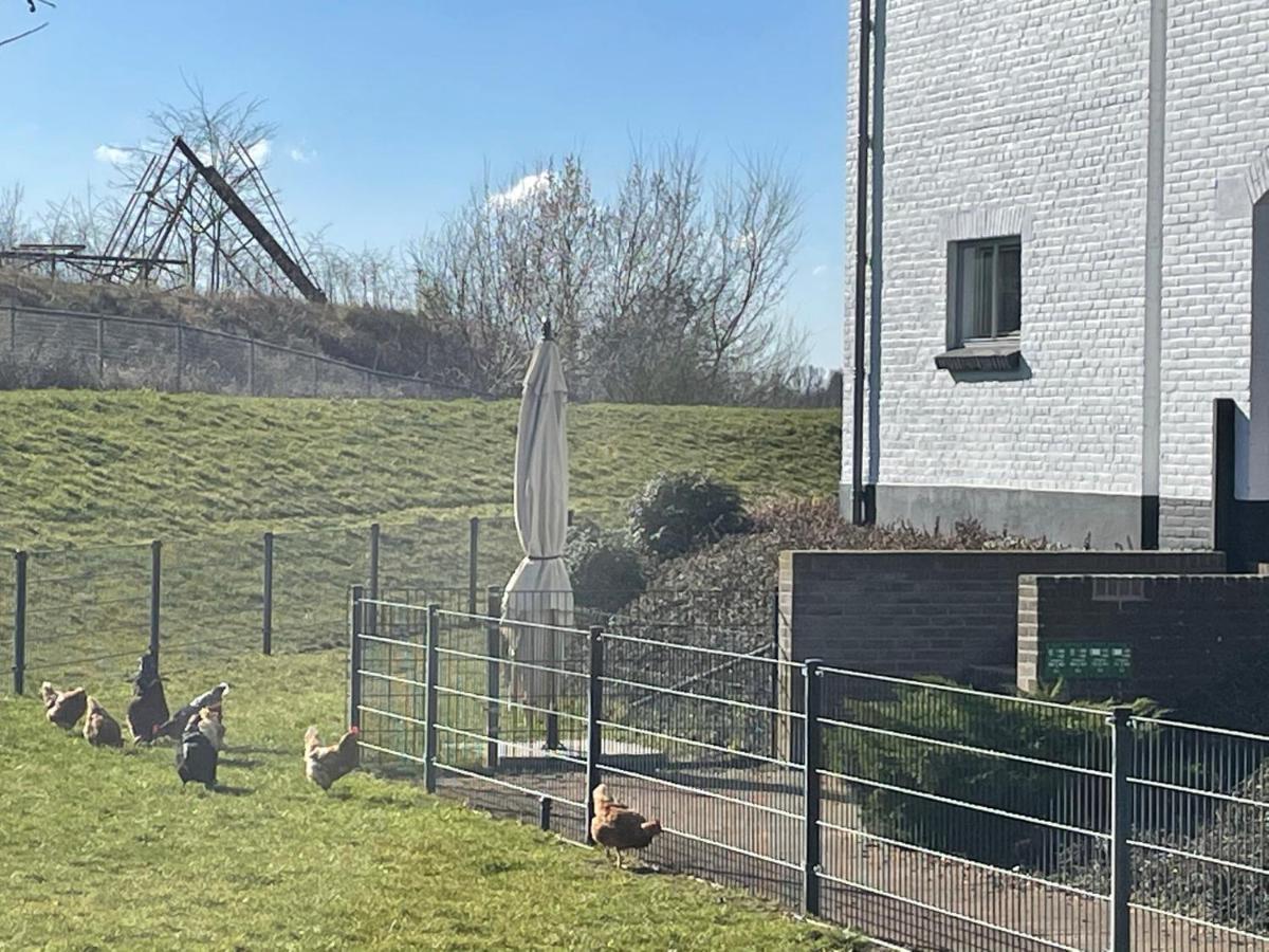 B&B Pompgebouw Aan De Rijn Tolkamer Exterior foto