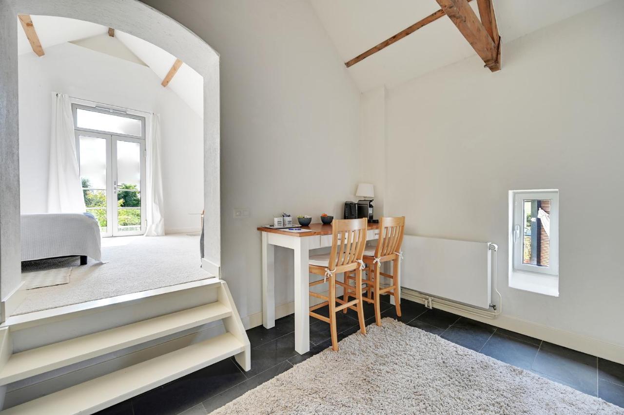 B&B Pompgebouw Aan De Rijn Tolkamer Exterior foto